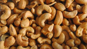 10 Proven Health Benefits Of Cashews That You Need To Know About F