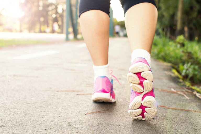 Walking Can Help Reduce Pain In People With Knee Osteoarthritis F