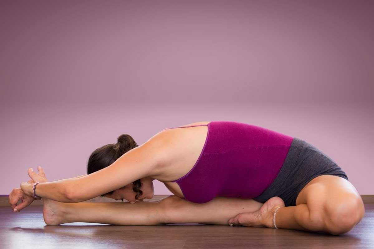 Head to Knee Pose (Janu Sirsasana) Head to Knee Pose (Janu Sirsasana)