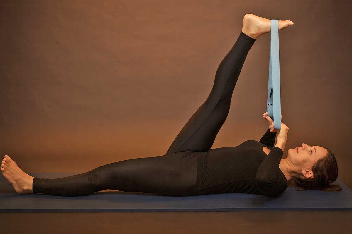 Supine Hand to Foot Pose I (Supta Padangusthasana I)
